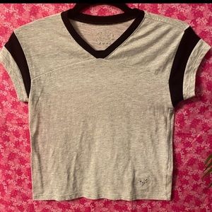 🧡🙋‍♀️Justice Girl’s Gray and Black Top Size 8